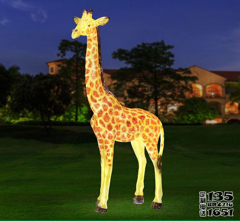 公園玻璃鋼仿真動物戶外大型景觀照明長頸鹿雕塑 公園玻璃鋼仿真動物戶外大型景觀照明長頸鹿雕塑